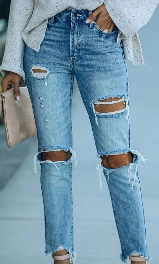 Women’s Lightwashed Distressed Jeans